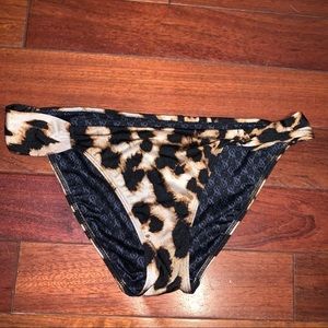 Victoria secret cheetah bikini bottom size medium